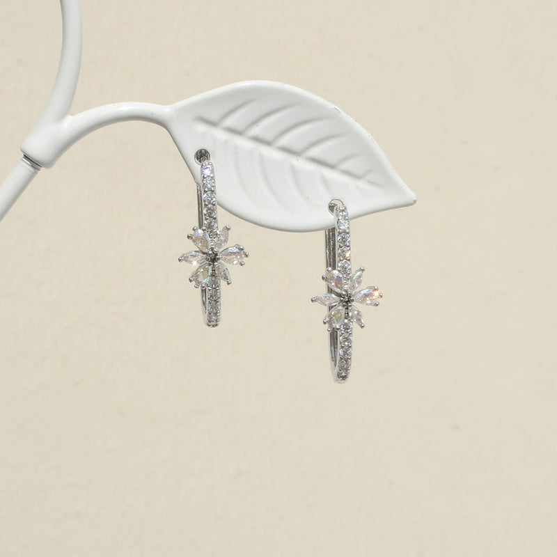 Shimmering Temptation Earrings [Shimmering Season]