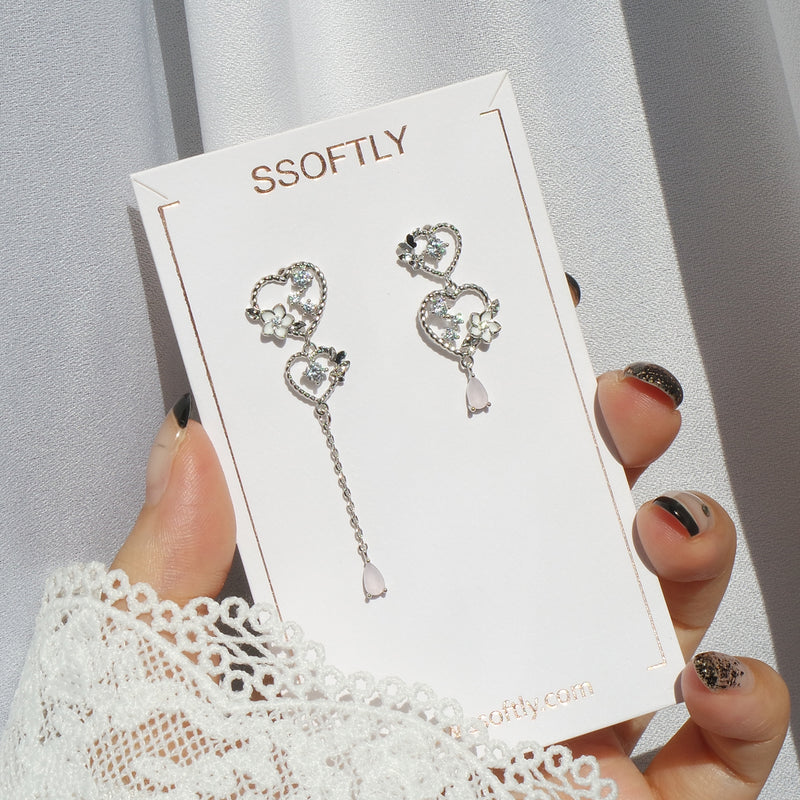 Heartfelt Bloom Earrings [Shimmering Season]